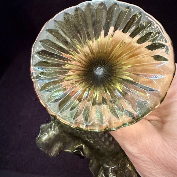 Indiana Glass Green Diamond Point Pedestal Basket - Picture 14 of 16